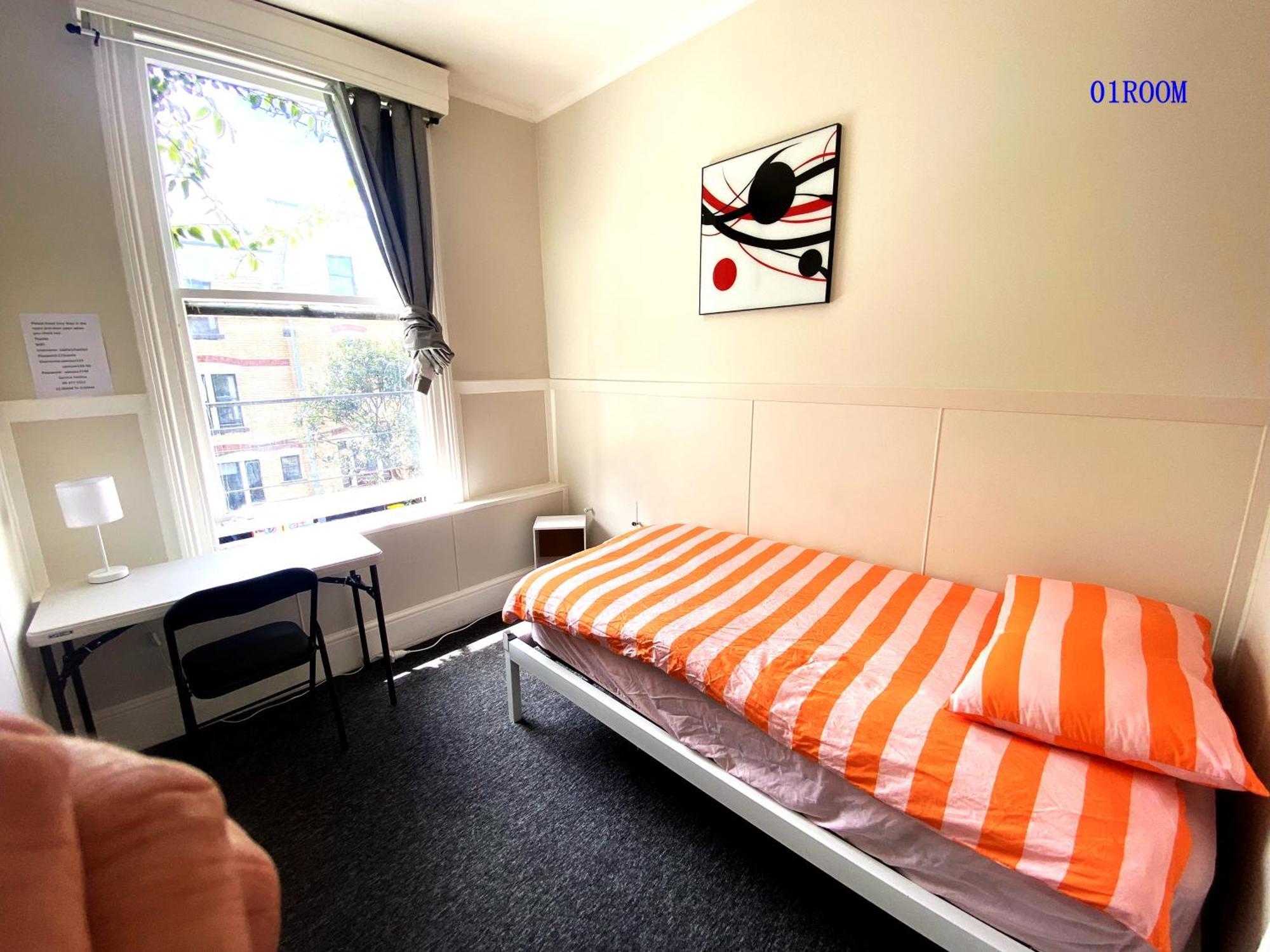 215 Edinburgh Castle Hostel Auckland Buitenkant foto