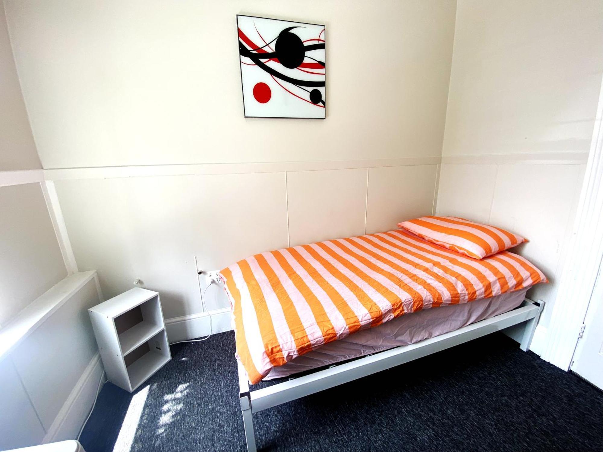 215 Edinburgh Castle Hostel Auckland Buitenkant foto