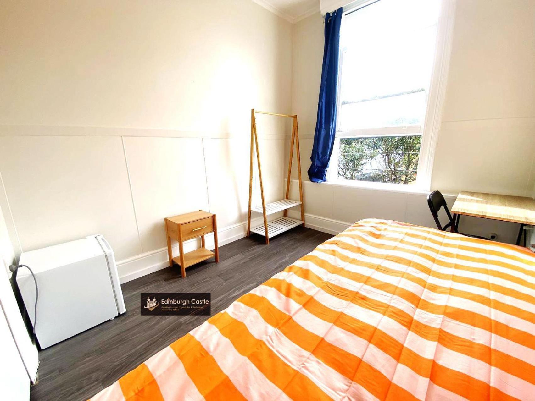 215 Edinburgh Castle Hostel Auckland Buitenkant foto